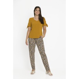PANTALON ESTAMPADO CON FLORES KAKI MUJER BOGUAR