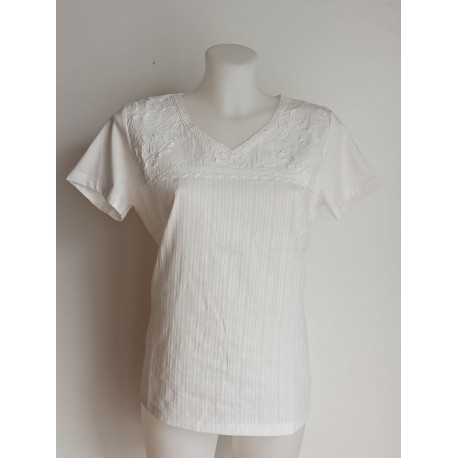 Camiseta bordada crudo de mujer Lili Dudu 