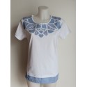 Camiseta con bordado  blanca de Lili Dudu