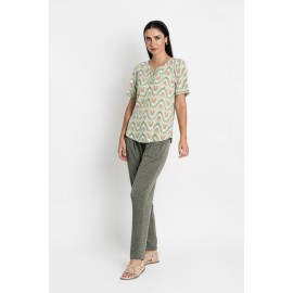CAMISETA ESTAMPADA CON TAPETA Y PASAMANERIA DE BOGUAR