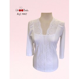 CAMISETA LISA CON DETALLE DE BORDADOS MUJER LILI DUDU +COLORES