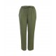 PANTALÓN LISO KAKI CON BOLSILLOS