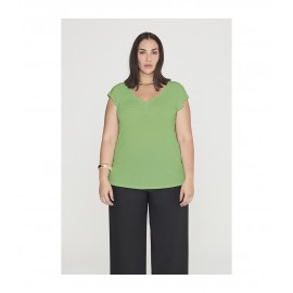 TOP VERDE DE PUNTO ESCOTE FRUNCE