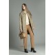 Gabardina tipo trench de cuello cerrado en príncipe de Gales. mujer estefania rodriguez