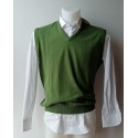 CHALECO LISO CERRADO CUELLO PICO CORTO, verde