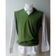 CHALECO LISO CERRADO CUELLO PICO CORTO, verde