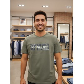 Camiseta de manga corta con un gráfico frontal HOMBRE LOSAN