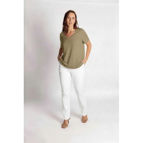 CAMISETA LISA KAKI CON ESCOTE SEMICUADRADO MUJER BOGUAR +COLORES