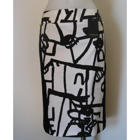 FALDA DE MUJER CON ESTAMPADO GEOMETRICO