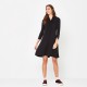 VESTIDO NEGRO ESCOTE DRAPEADO SURKANA