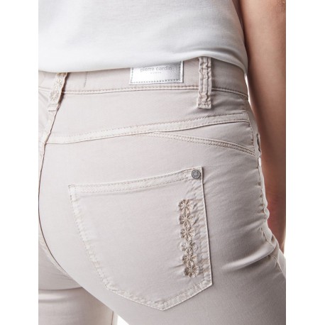 Vaquero pitillo beige de mujer Pierre Cardin con bordados +colores 