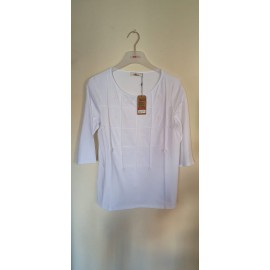 CAMISETA BLANCA LISA CON BORDADOS  LILI DUDU 