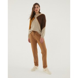 Jogger de mujer con goma en cintura y bolsillos de parche de Paz Torras + colores